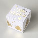 Geschenkschachtel Würfel 4x4 cm-merry christmas-gold geprägt