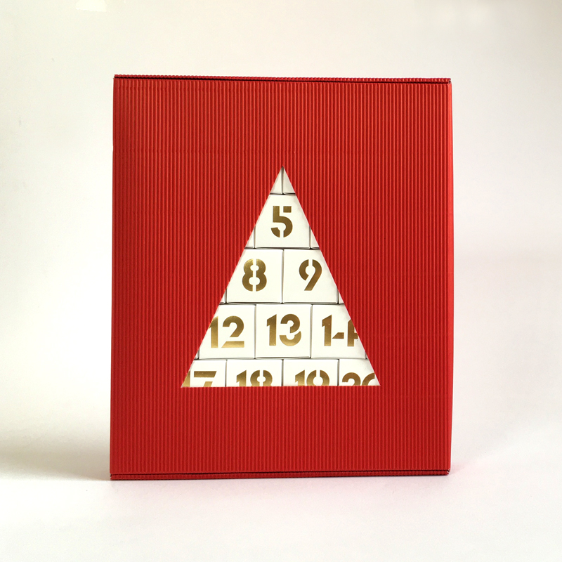 Adventskalender weiss mit Geschenkkarton