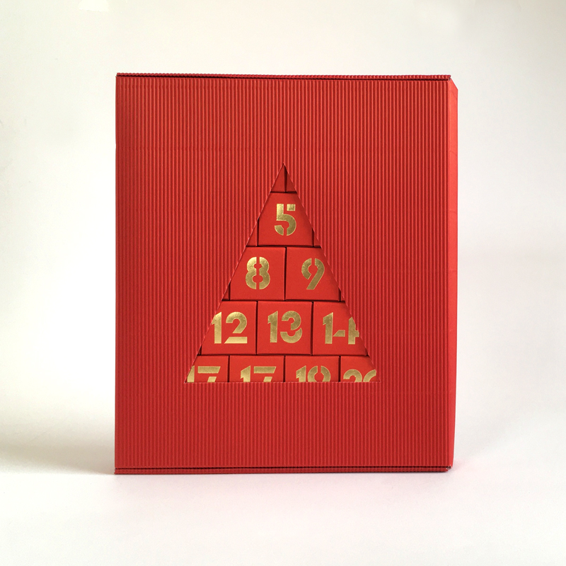 Adventskalender rot mit Geschenkkarton